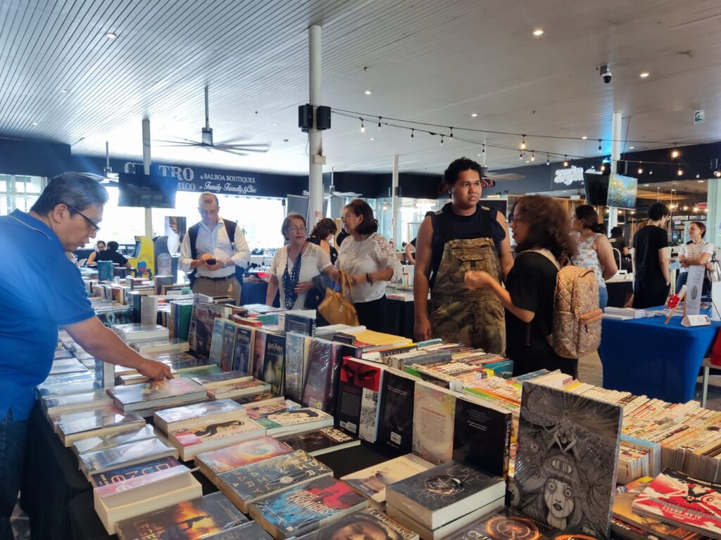 Feria Municipal del Libro (4)