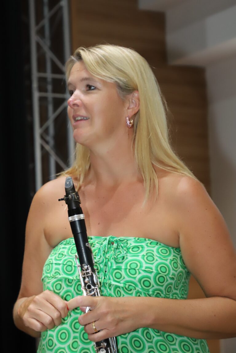 Charla Magistral y Concierto con la clarinetista alemana Sabine Grofmeier
